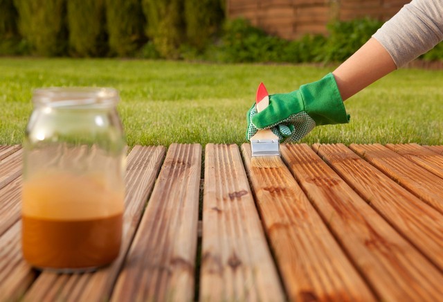 Garden Decking Hoddesdon, EN11